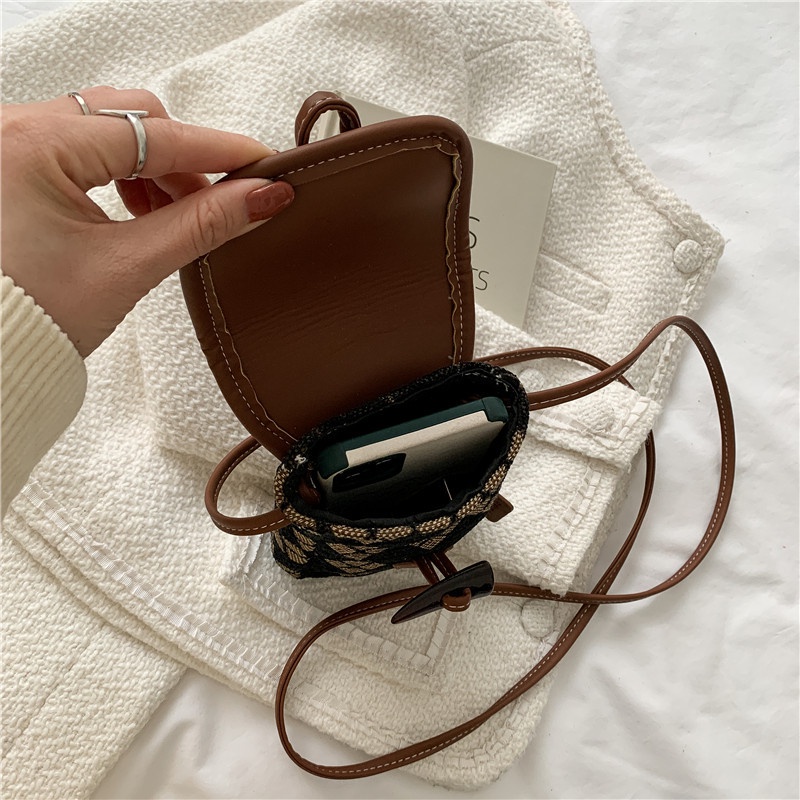 Túi Đeo Chéo Đựng Điện Thoại Đính Đá Phong Cách retro Dễ Phối Đồ Dành Cho Nữ