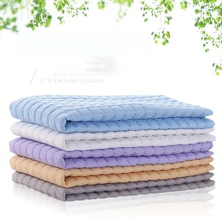Nệm bốn mùa Nệm bọc nệm gia đình Nệm mỏng Nệm đơn Nệm đôi Nệm bảo vệ chống trượt Nệm có thể giặt được