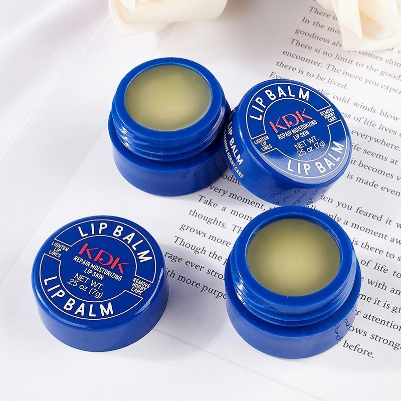 (Hàng Mới Về) Son Dưỡng Môi Cấp Ẩm Tẩy Tế Bào Chết Dành Cho Nam Và Nữ