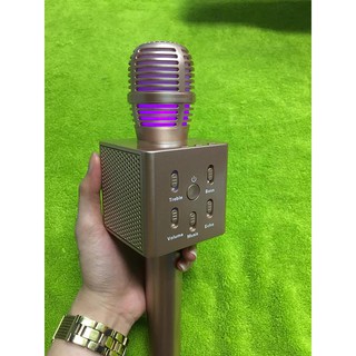 Mic Karaoke Kèm Loa Bluetooth Q7 Đồng