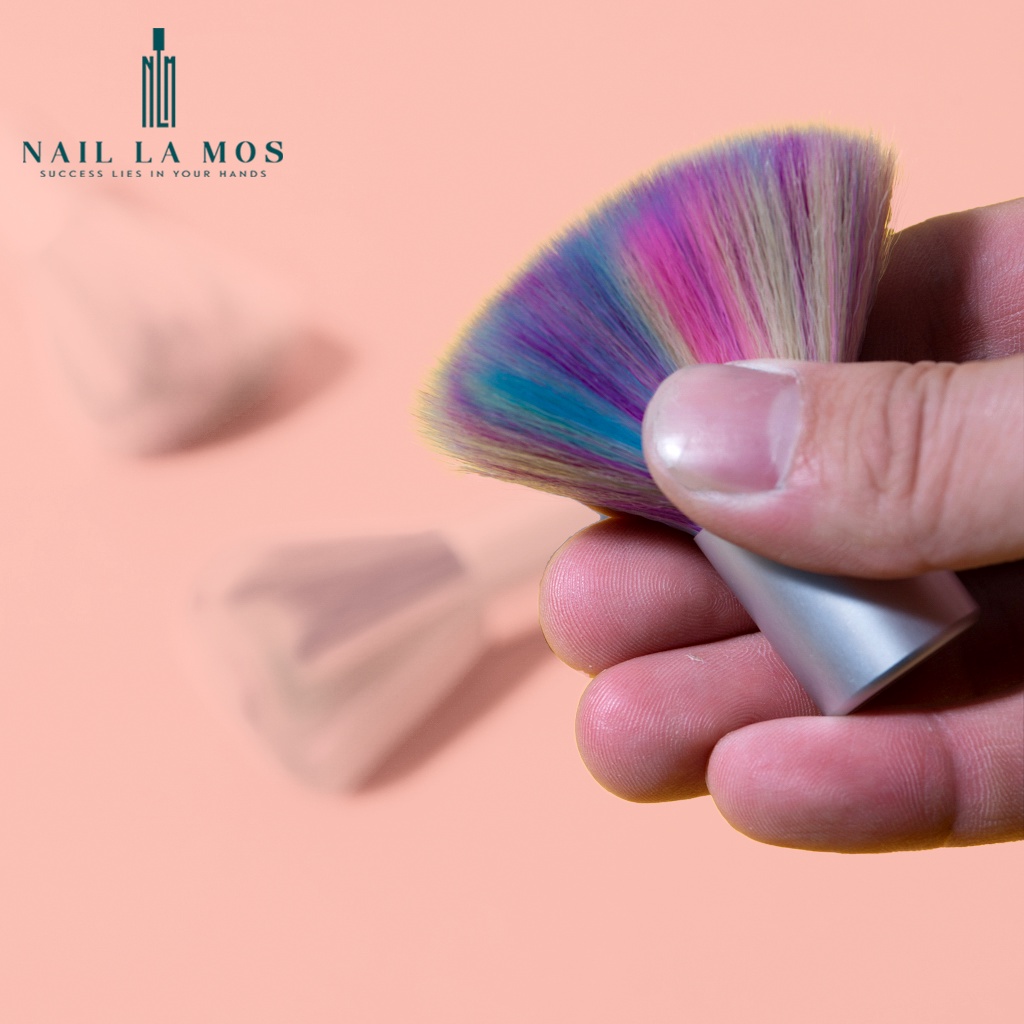Chổi phủi bụi nail lông ngũ sắc - cọ phủi bụi nail lông mềm chuyên dụng cho dân làm móng