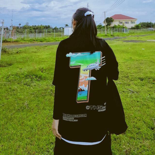 Áo thun unisex loang màu freesize giao ngẫu nhiên.