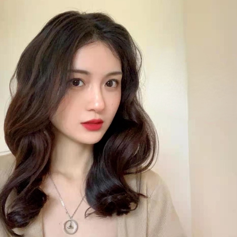 Dụng cụ hỗ trợ uốn tóc tiện dụng