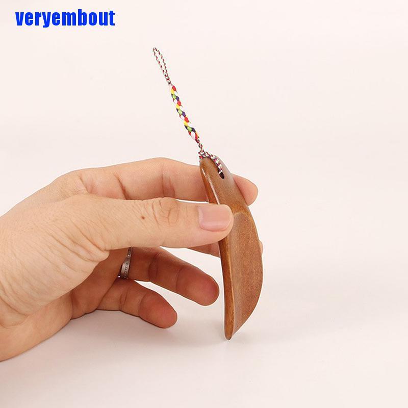 1 Chiếc Dụng Cụ Hỗ Trợ Mang Giày Bằng Gỗ Tự Nhiên