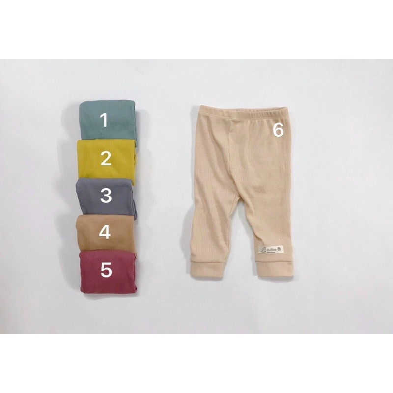 Quần dài gân tăm đáp đũng cho bé