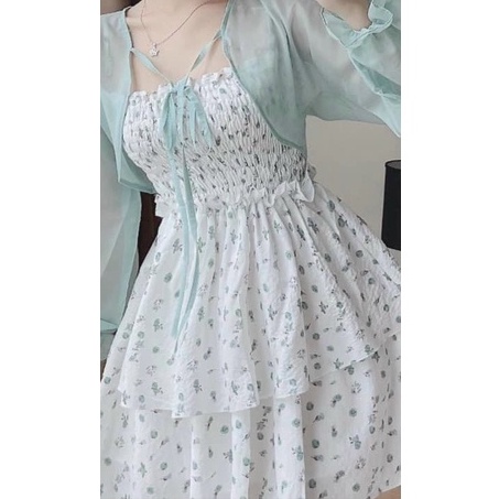 Đầm nữ 2 dây xếp tầng in họa tiêt phối áo voan 1 màu như hình thời trang nữ