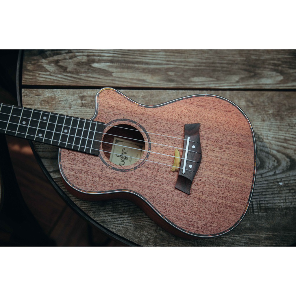 [Giá Hủy Diệt] Đàn Ukulele Tenor 26inch Khuyết Âm Cực Hay (Tặng Kèm Full 9 Món Phụ Kiện)