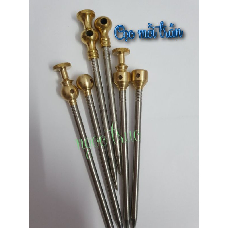 Cọc cắm mồi trần