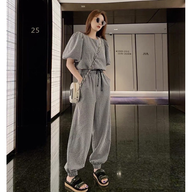 Set croptop tay bồng kèm quần suông ống bo caro