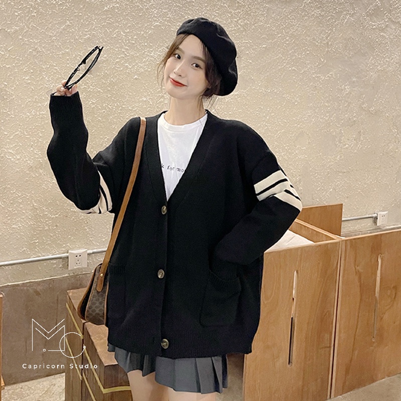 Áo khoác len Cardigan màu đen kẻ ba vạch ở tay phong cách đơn giản Hàn Quốc