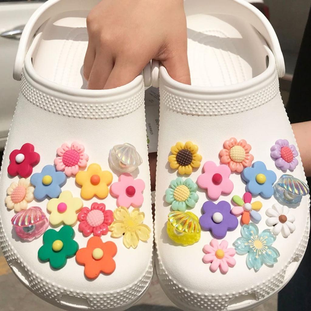 Sticker gắn dép cross sticker dán dép crocs Phụ kiện nút giày đơn giản dễ thương Luna Kid's