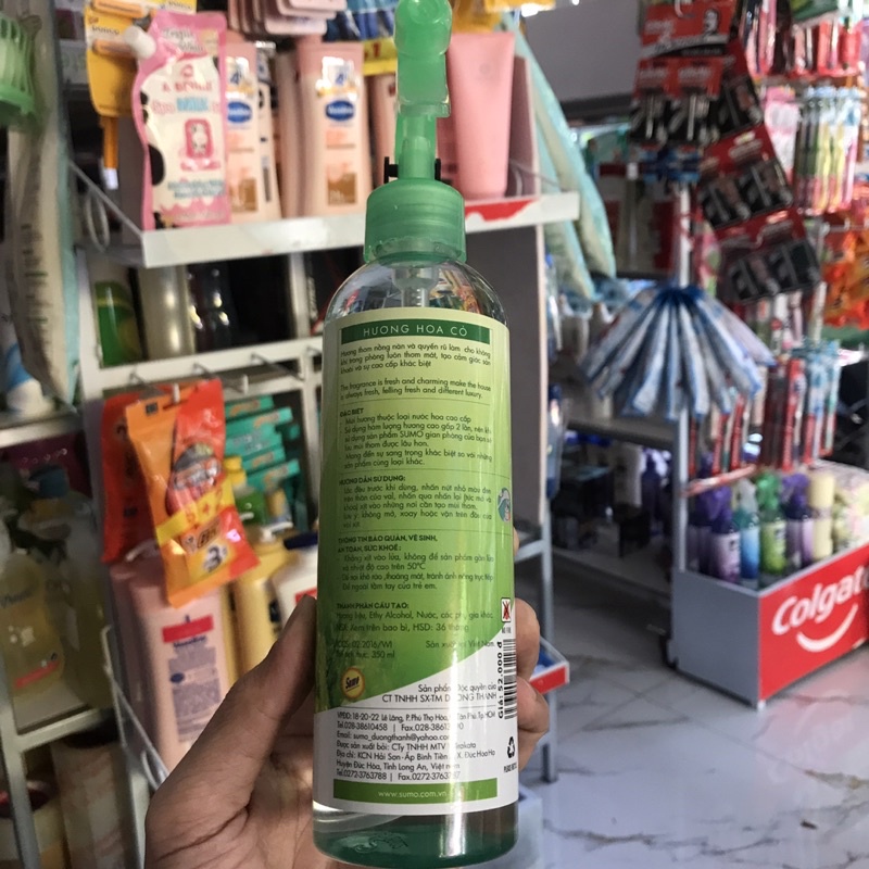 Nước  hoa xịt phòng Sumo hương hoa cỏ 350ml