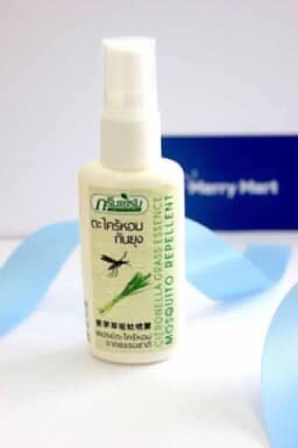 Xịt Chống Muỗi Tinh Dầu Sả Green Herb Thái Lan 40ml (dùng được cho bé & người lớn)