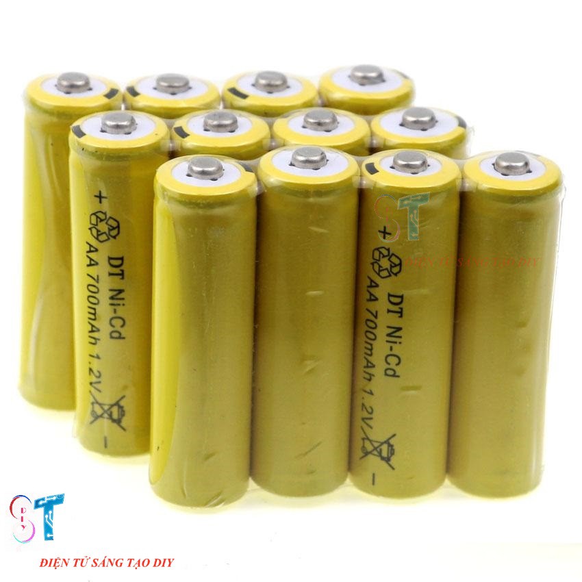 Vỉ 4 Viên Pin Sạc Ni-Cd AA 1.2V 700mAh Cho Đồ Chơi Điều Khiển, Xe Điểu Khiển