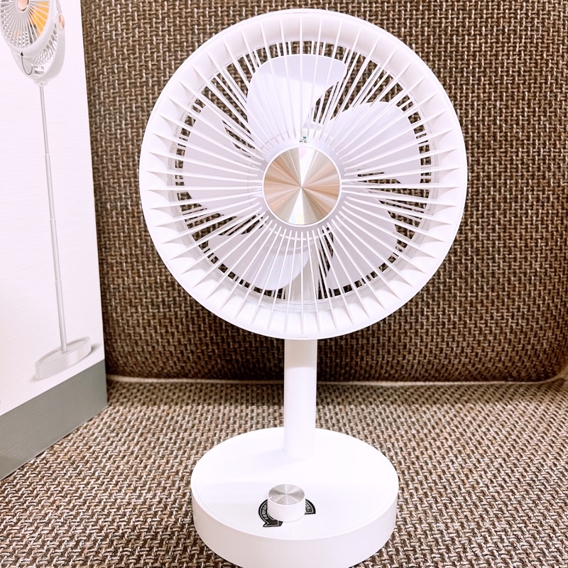 Quạt Xoay Tích Điện Cao Cấp 3 Tốc Độ Cực Mát