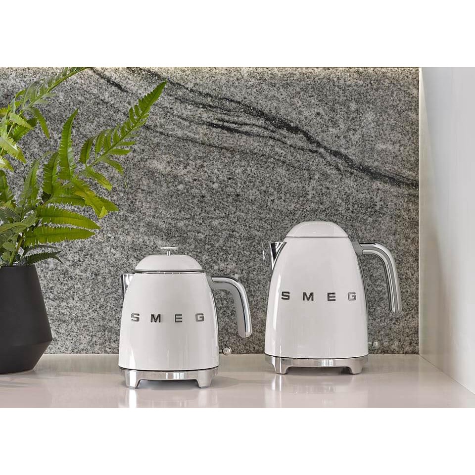 Ấm siêu tốc SMEG KLF03CREU, màu kem, ấm không chỉnh nhiệt