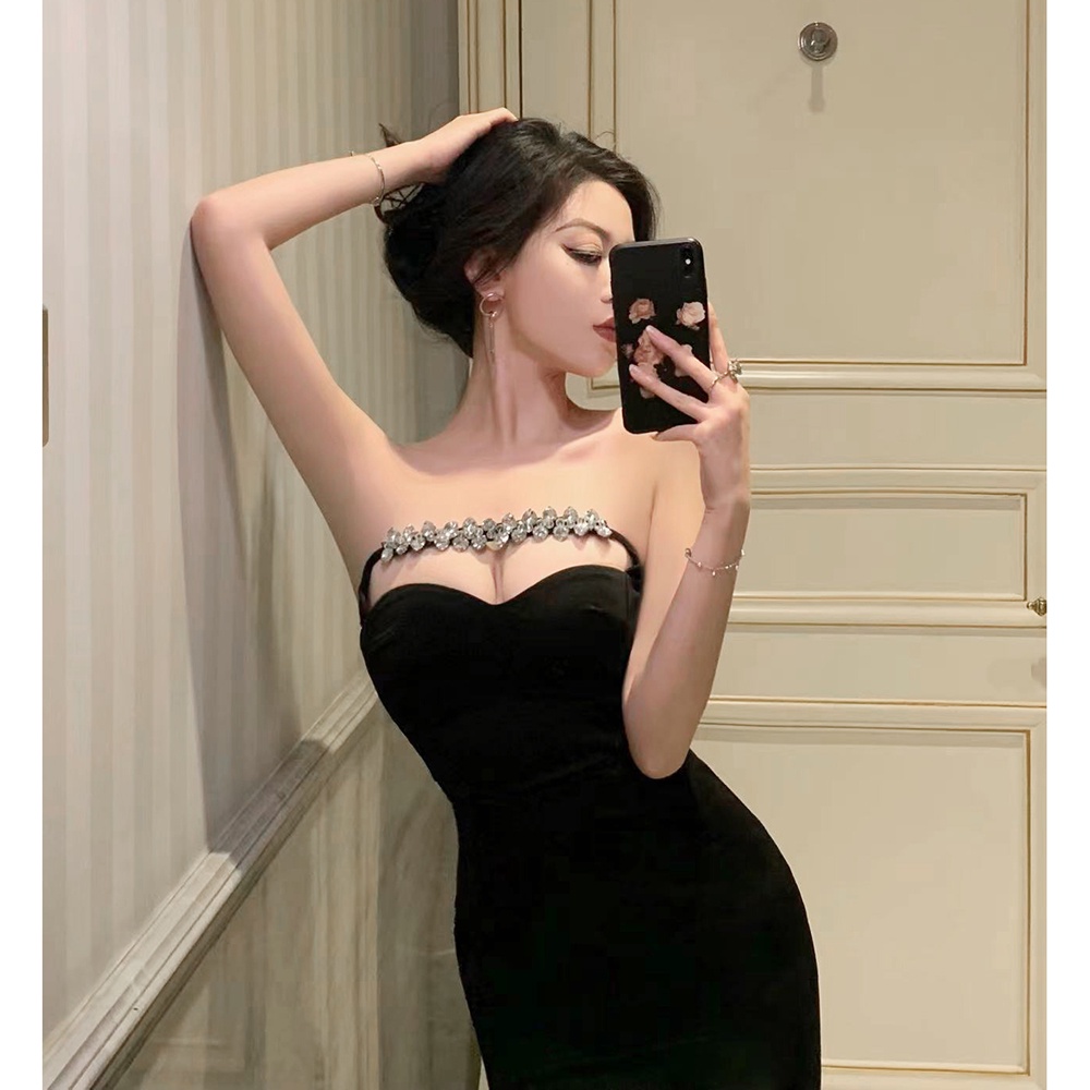 Đầm Ôm Dáng Cúp Ngực Phong Cách Mới Quyến Rũ