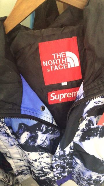 ÁO SUPREME X THE NORTH FACE 2017