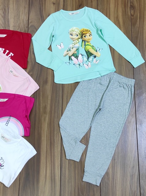 Bộ bé gái tay dài