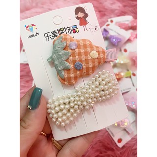 Set 2 kẹp tóc nhiều màu cho bé.