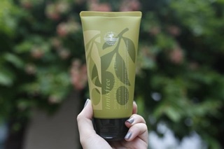Sữa rửa mặt Innisfree Olive Real Cleansing Foam