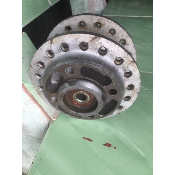 Đùm trước SUZuki VIVA đĩa hàng rã Zin theo xe