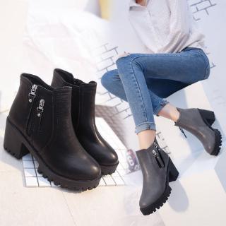 Giày bốt cao gót mũi tròn chất dày thời trang