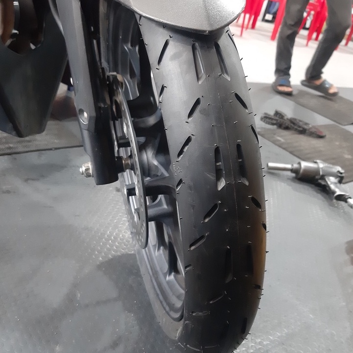 Vỏ Michelin Pilot Moto GP 70/90-17 hoặc 80/90-17