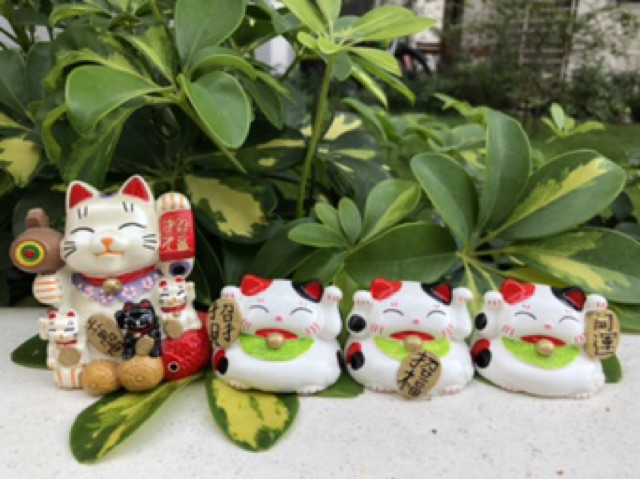 Mèo phong thuỷ may mắn Nhật Bản Maneki Neko độc đáo