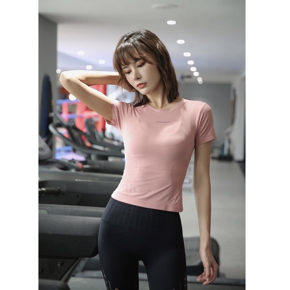 Áo thun thể thao amimeaed