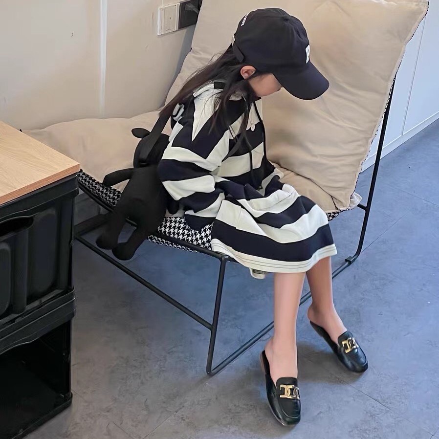 Giày sục bé gái - Dép sục Móc Xích chất da mềm chính hãng MG Baby đế êm mềm phong cách Hàn Quốc mới nhất V599