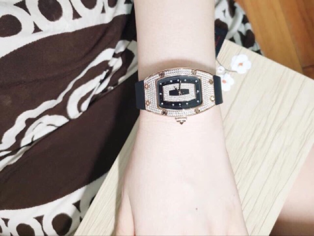 Đồng hồ nữ XCER đẹp cá tính rất sang