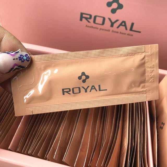 1 hộp 90 gói Tinh chất Serum Nhau Thai Cuống Rốn Royal