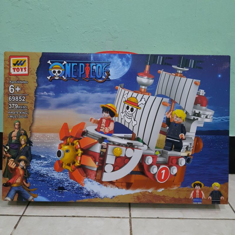 Mô Hình Đồ Chơi Lego Tàu Cướp Biển Trong One Piece Phinisis