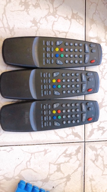 Điều khiển tivi TRC đời củ thanh lý