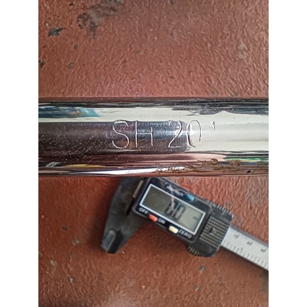 Ống inox 201 tròn 16mm dày 0.6li cắt sẵn 1m 1m2 1m5 làm khung treo quần áo