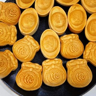 Bánh thỏi vàng nhân dứa