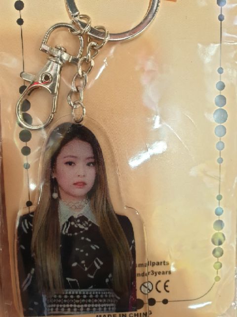 Móc khóa nhựa trong mica Blackpink LISA/ ROSE/ JENNIE/ JISOO 25k
