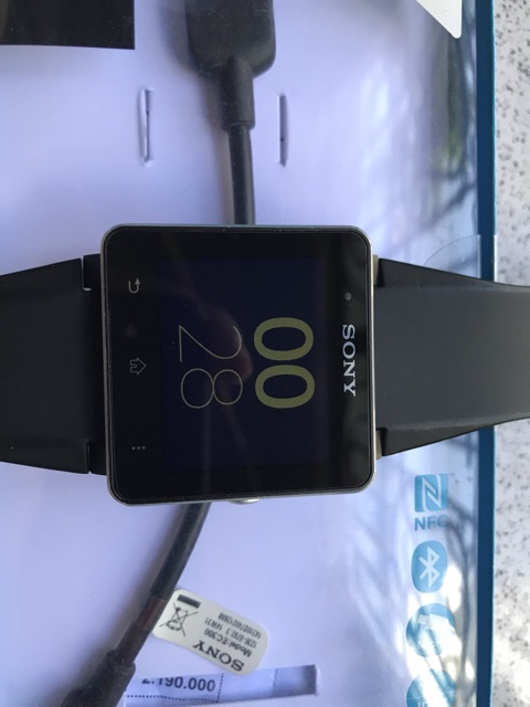 Đồng hồ thông minh Sony SmartWatch 2