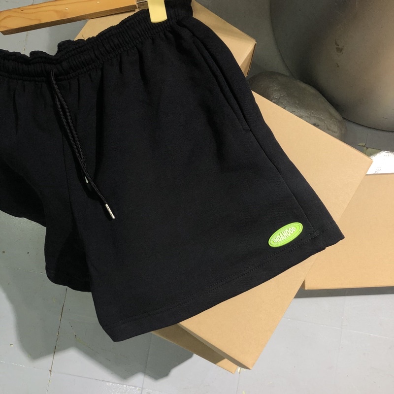 Quần short thun Logo Oval Neon Unisex | BigBuy360 - bigbuy360.vn