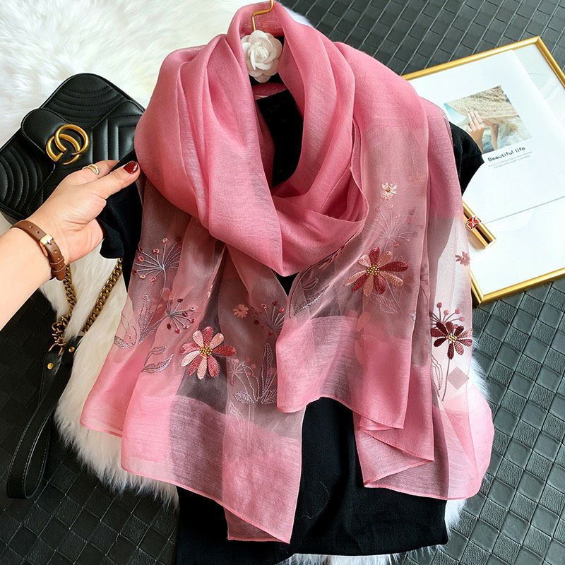 Khăn Tơ Sống Thêu Hoa