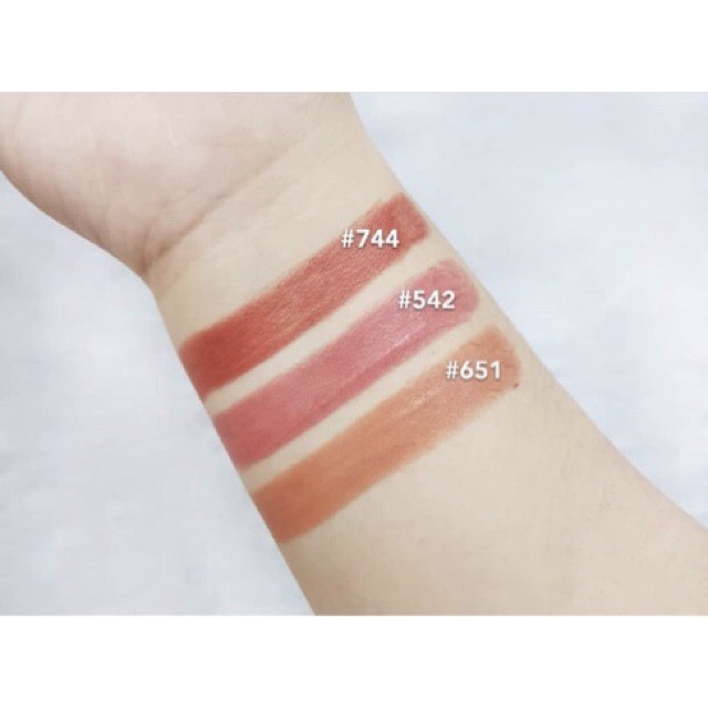 Son Lì Chifure Dưỡng Siêu Mềm Môi Nội Địa Nhật Bản - Thỏi 2.5g