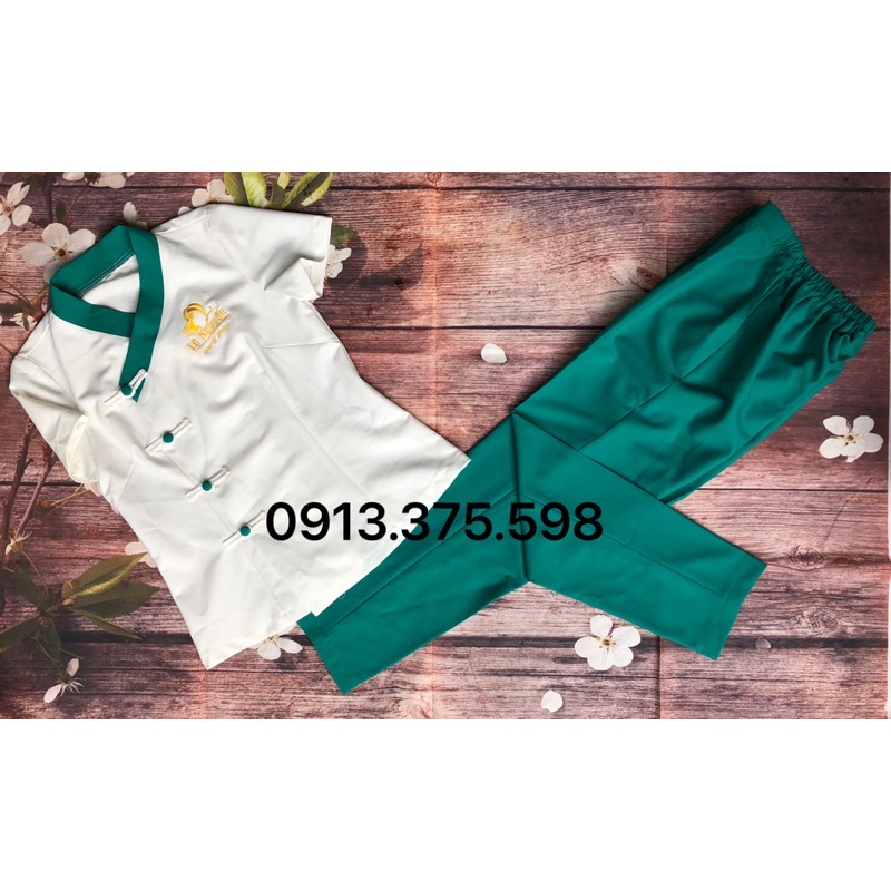 Đồng phục SPA cao cấp thêu tên logo
