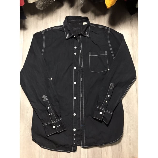 Áo sơ mi dài tay Nam hiệu Levi's màu đen phối chỉ nổi size L(72x50)
