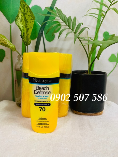 Kem Chống Nắng Neutrogena Beach Defense Water + Sun Lotion SPF 70