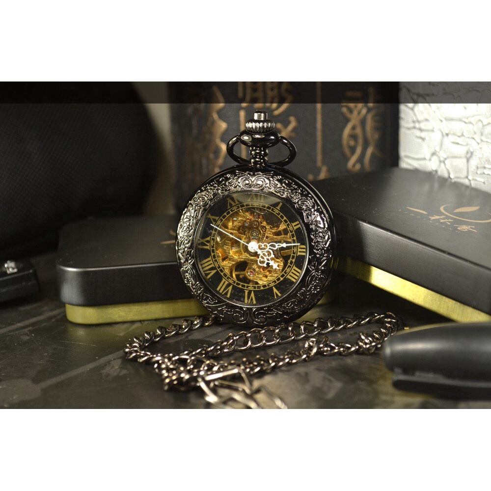 Đồng Hồ Quả Quýt Chạm Khắc Hình Bộ Xương Bàn Tay Phong Cách retro