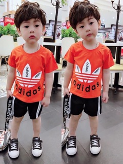 Bộ thể thao Adidas cho bé