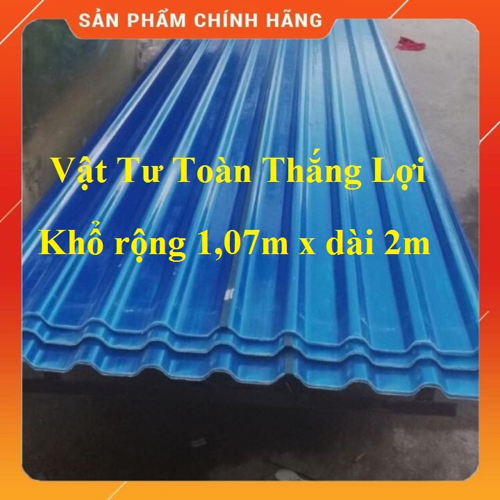 ( Khổ rộng 1.07m x dài 2m x 7.9 dem ) Tôn nhựa dạng sóng màu xanh lấy ánh sáng che mưa