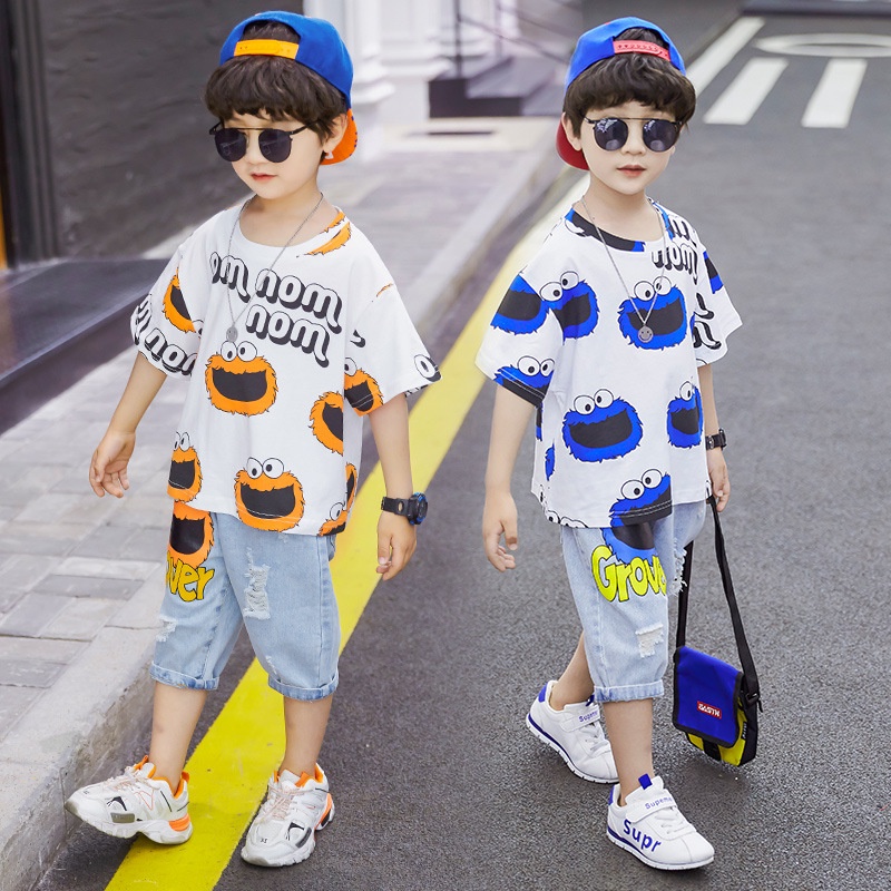 Bộ quần áo bé trai set áo phông thun cotton cộc tay và quần ngố jeans rách gấu GROVERS phong cách Hàn Quốc size 7-18 kg