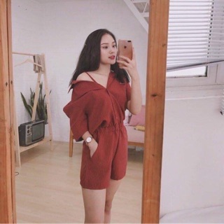 Jum sơ mi lệch vai